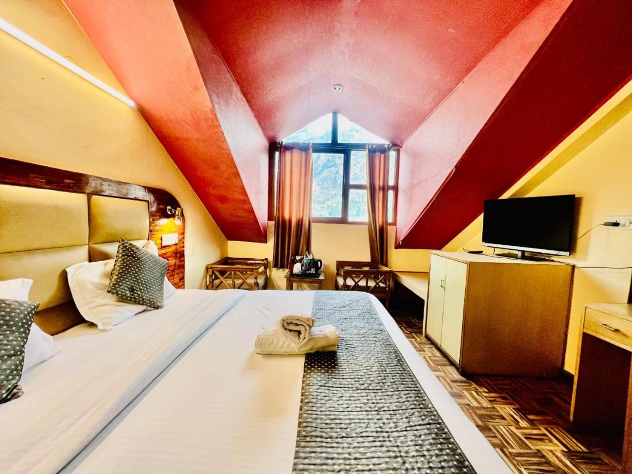 Hotel Kalinga Grand - Luxury Comfort !! Travellers Delight !! Budget Friendly !! Prime Location !! Guest Favourite Manāli Exterior foto